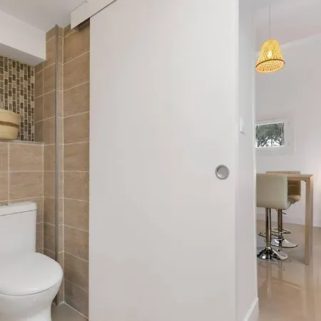 Appartement Pinède Proche Village Naturiste