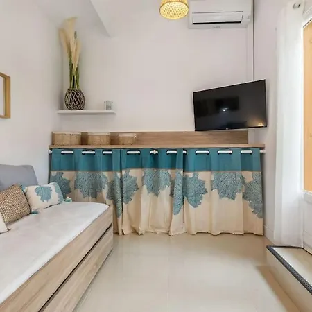 Pinede Proche Village Naturiste