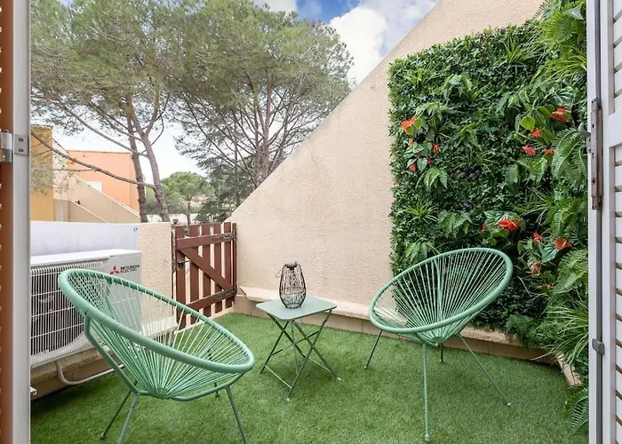 Pinede Proche Village Naturiste * Agde