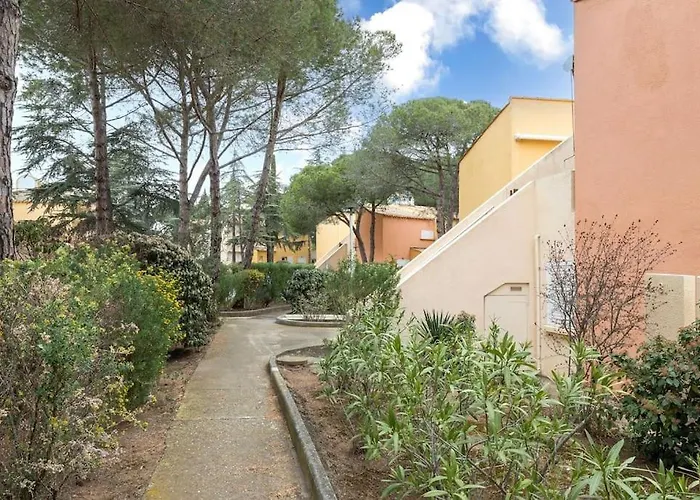 Διαμέρισμα Pinede Proche Village Naturiste *